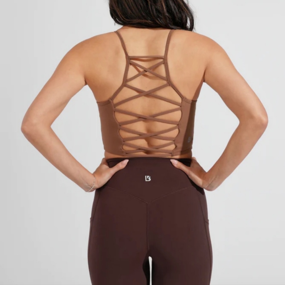 BuffBunny Sexy Back Ivy Crop Oak Large